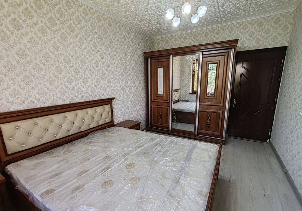 7-Mikrorayondan 3 xonalik uy sotiladi