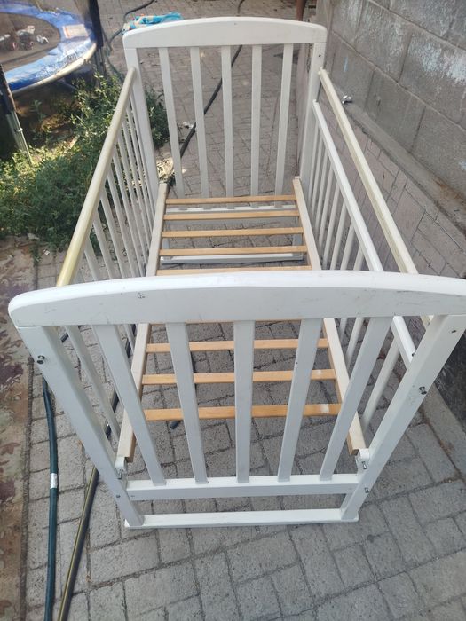 Продам манеж белая