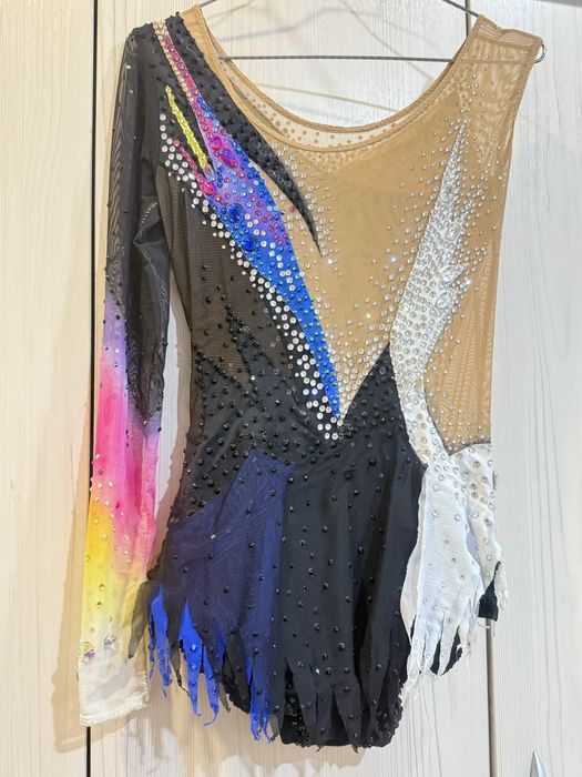 Продаю гимнастический купальник