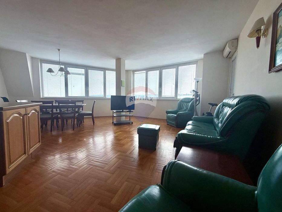 Дава се под наем Двустаен апартамент в Варна, Генералите - 70 кв.м за 500 € - Снимка #2