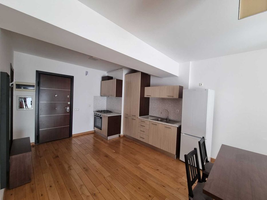 Inchiriez apartament 2 camere in Upground + loc parcare + boxa