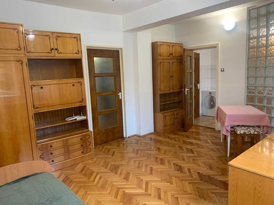 Persoana fizica vand apartament o camera, 48 mp, parter, Zorilor