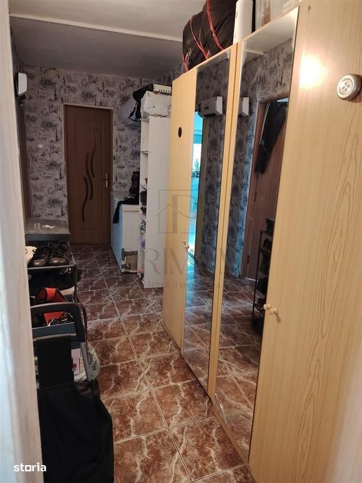 Steaua - Etaj 1 - Bloc Izolat - 4 Camere - 2 Bai - 2 Balcoane - Centra