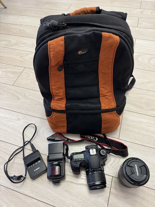 Canon 60D + rucsac Lowepro