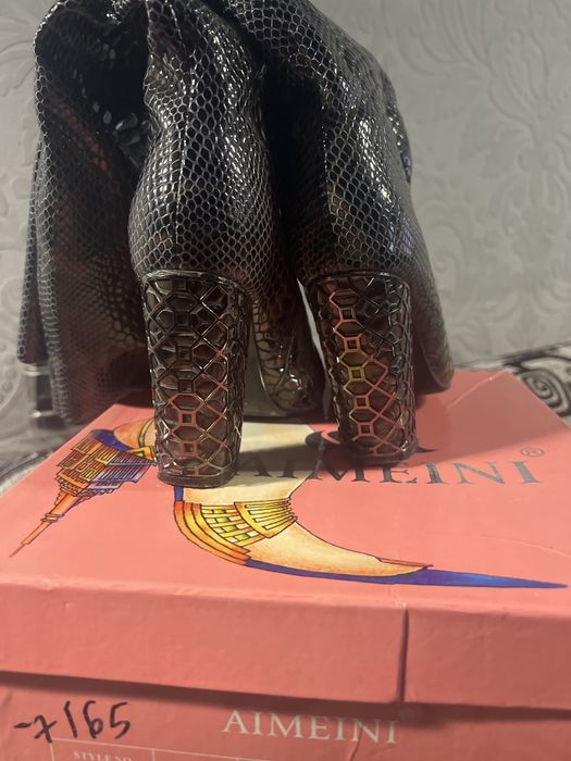 Продаю сапоги женские