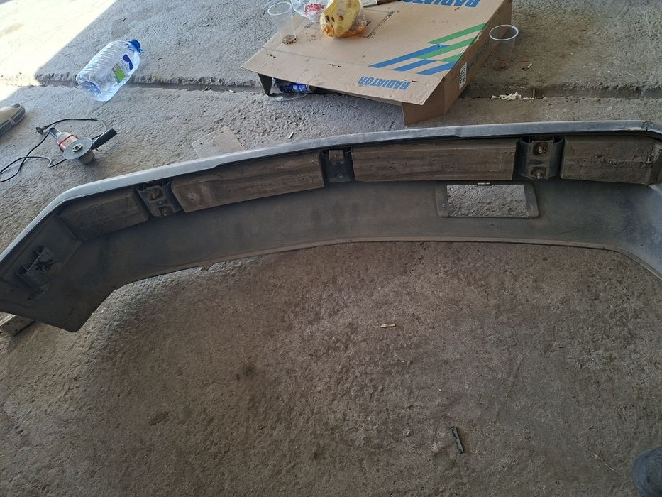 Бампер передный мерседес