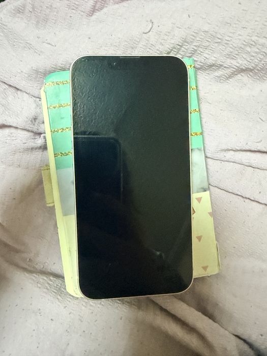 Iphone 13 в отличном состоянии