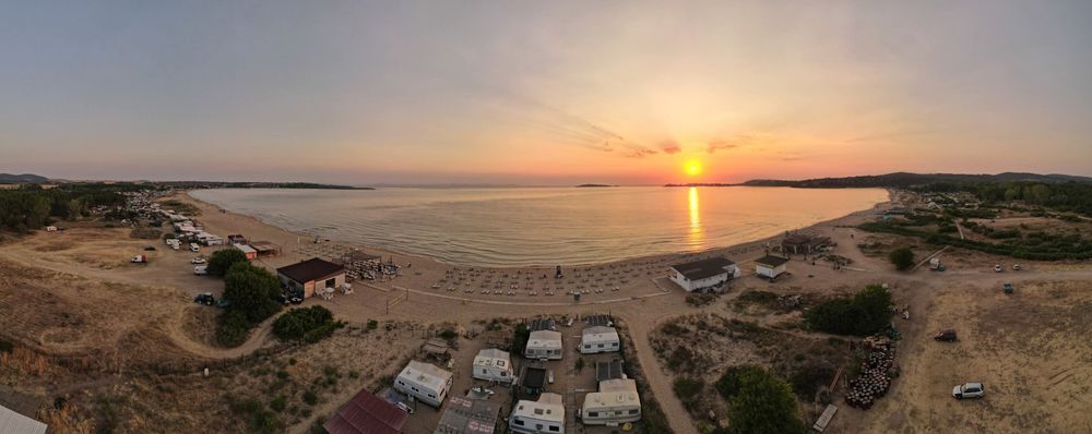 Продава се бизнес с отдаване на каравани под наем  .