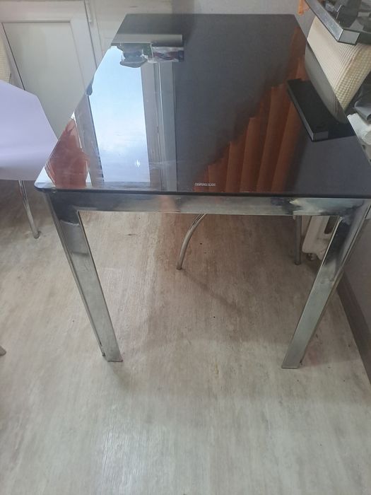 Продам стол кухонный стекло