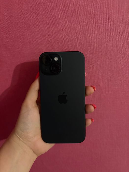 Iphone 15 128 GB - много запазен!