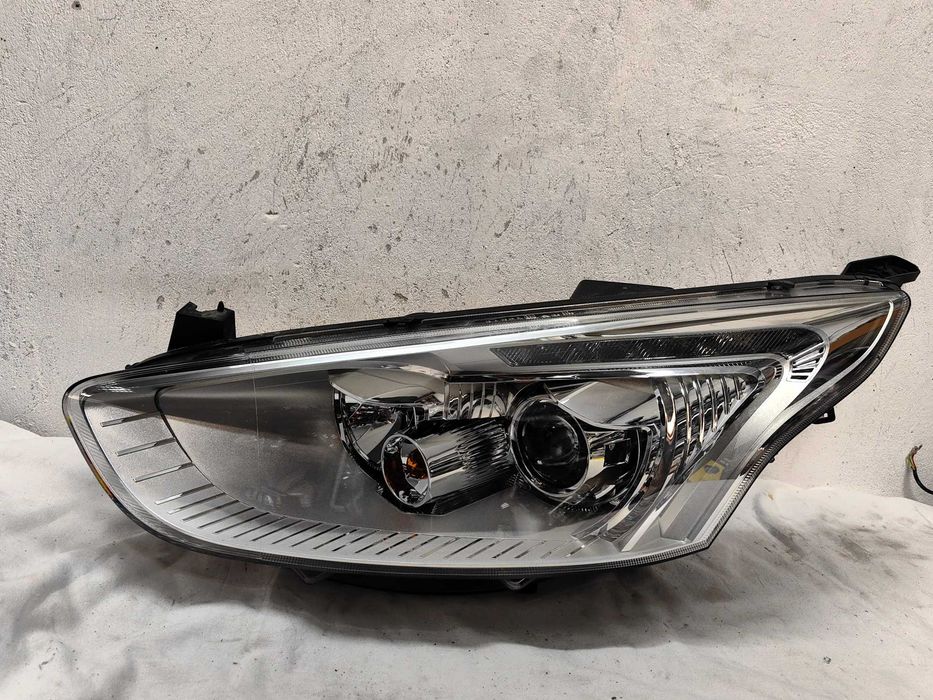 Оригинален фар Форд  Ford B-Max  Led
