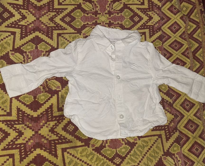 Здравейте продавам за вече малки дрешки размер 50-56 по 1 лв бр