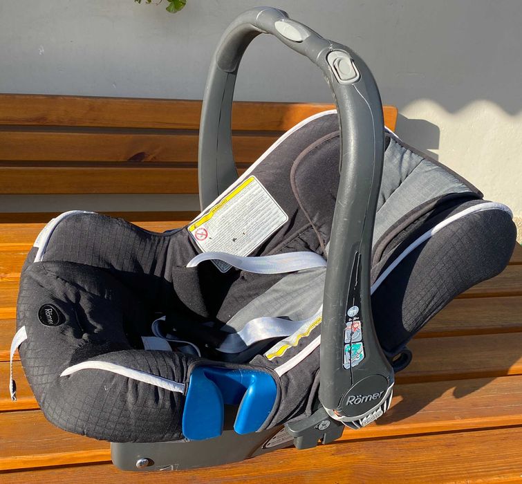 Столче за кола Britax Romer BABY SAFE с ISOFIX база