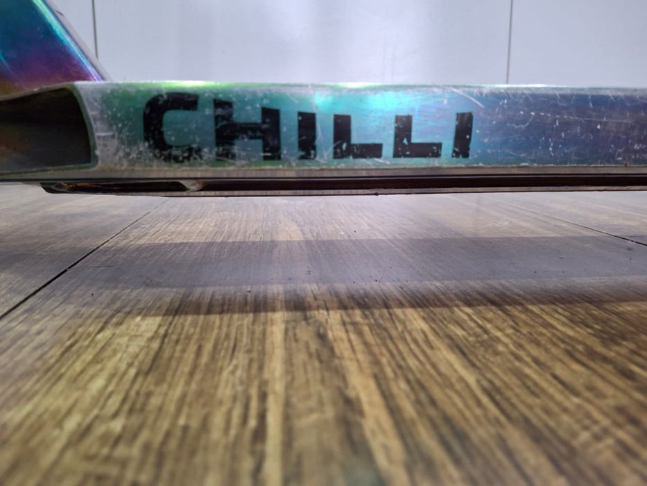 Продаю трюковой самокат CHILLI