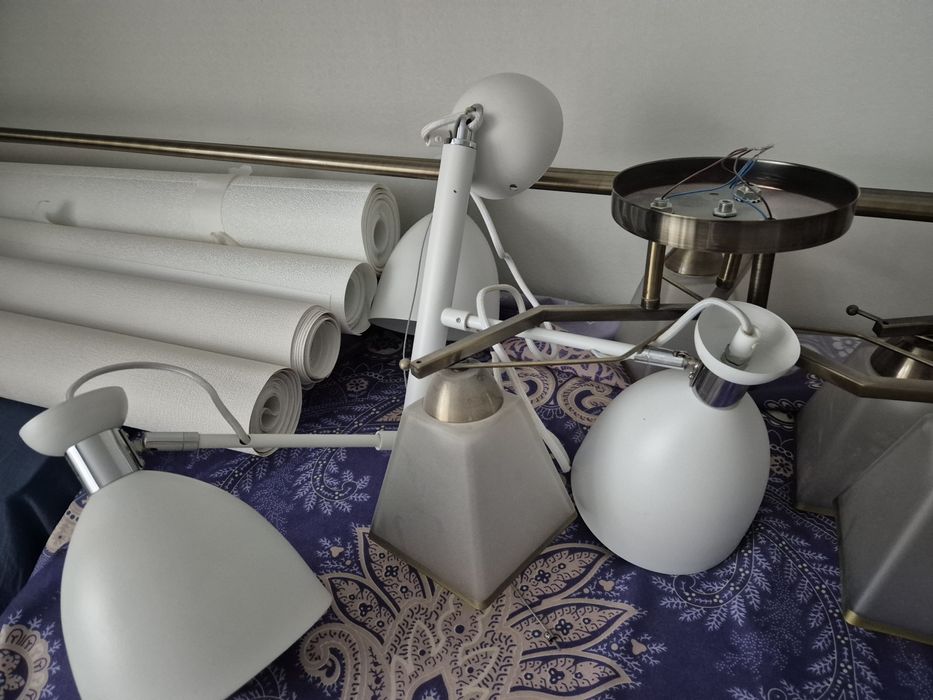 Продам люстры, гардины разные