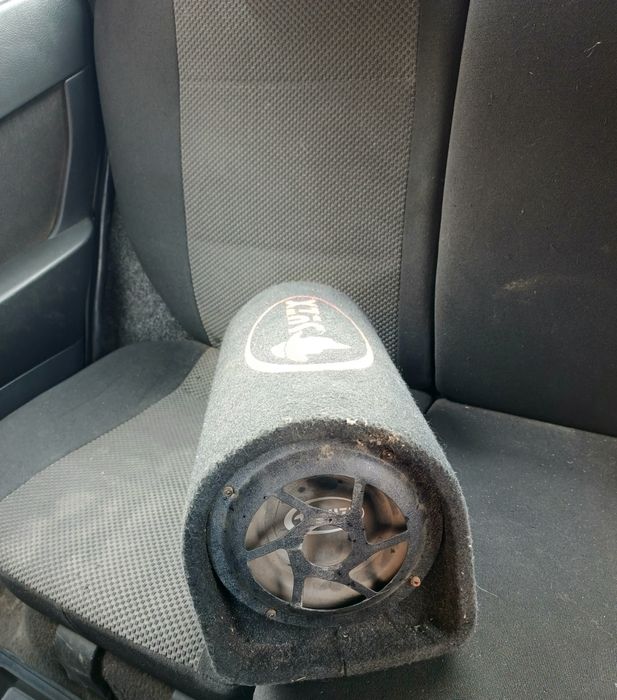 Продам Сабвуфер в отл сост