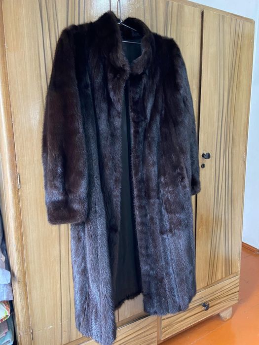 Продам норковую шубу