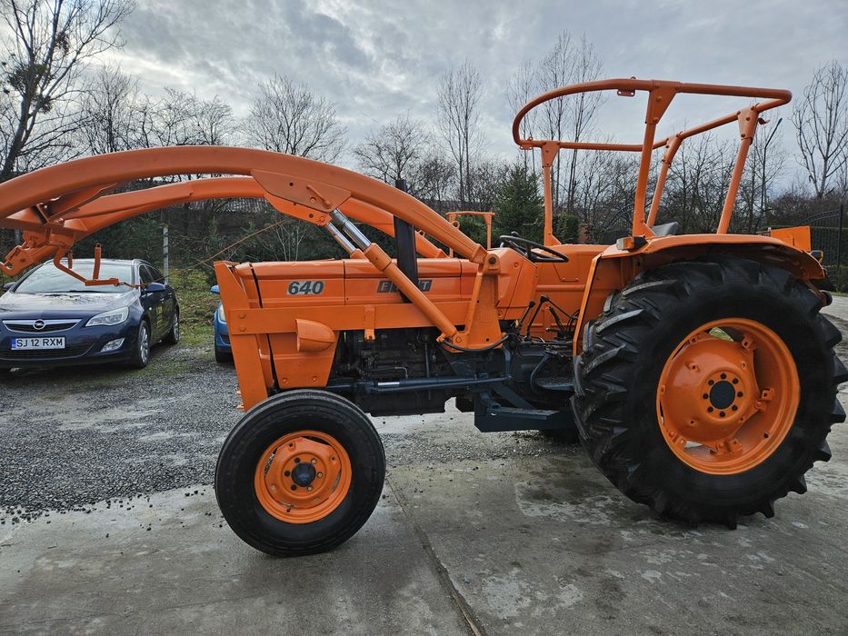 Tractor Fiat 640 cu incarcator frontal