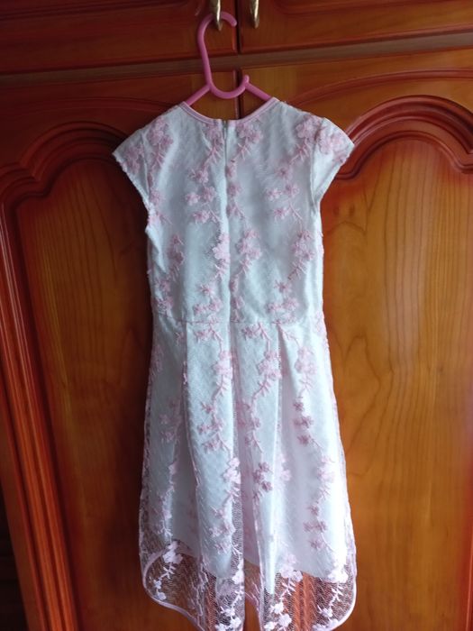 Vând 3 rochii elegante