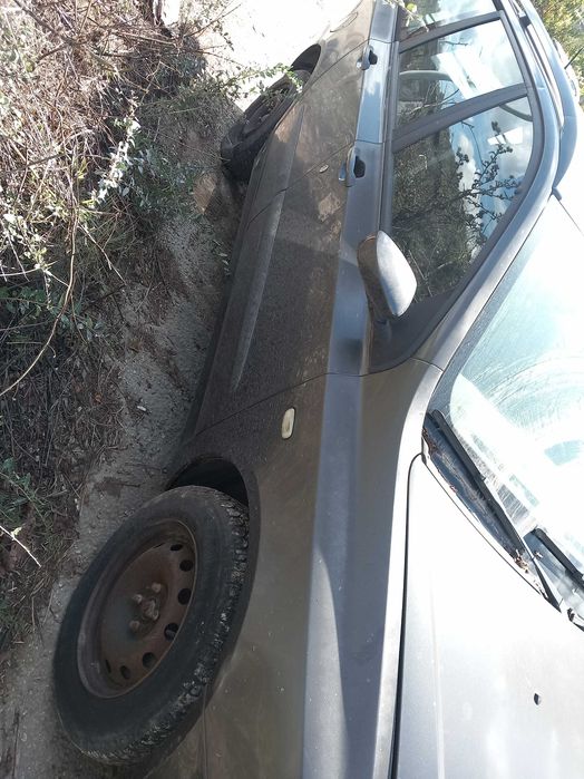 Продавам на части фиат стило 1.9 jtd