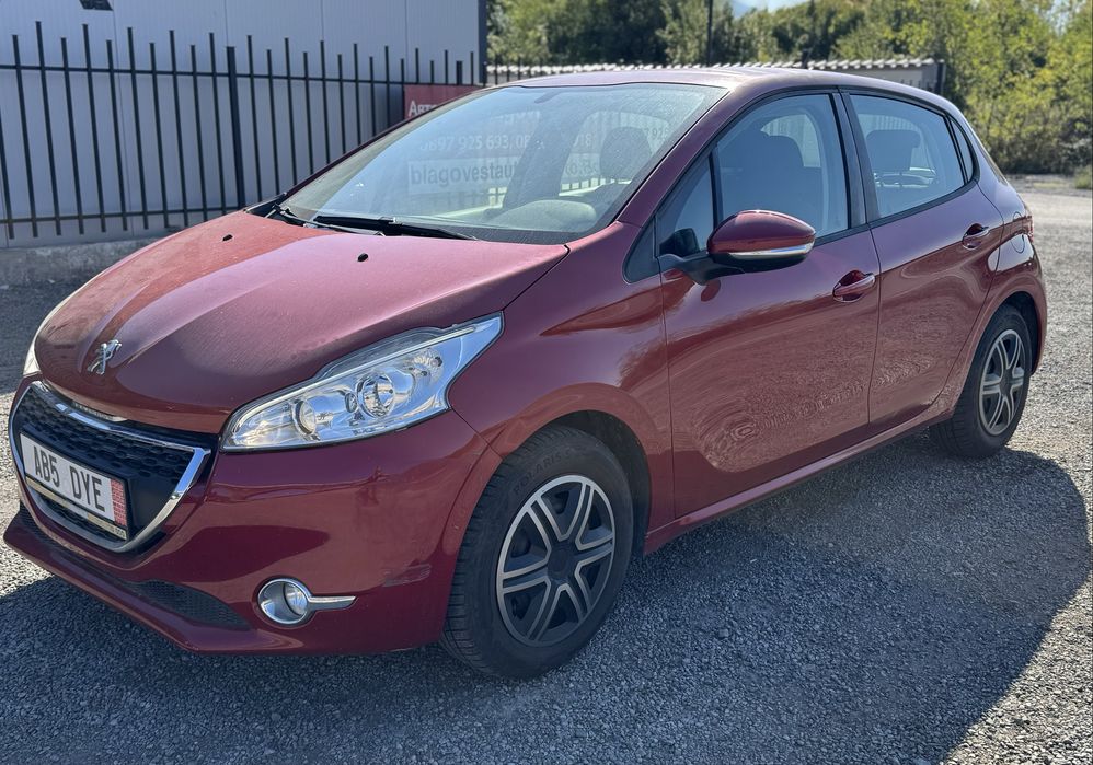 Peugeot 208 1.0i 68hp ZM01 НА ЧАСТИ