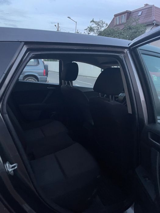 MAZDA 3 2011 — imagine 5