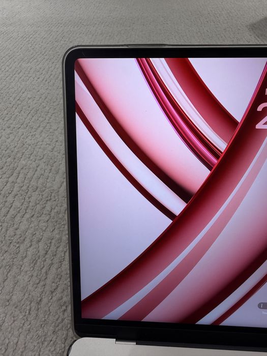 Macbook Air M3 2024