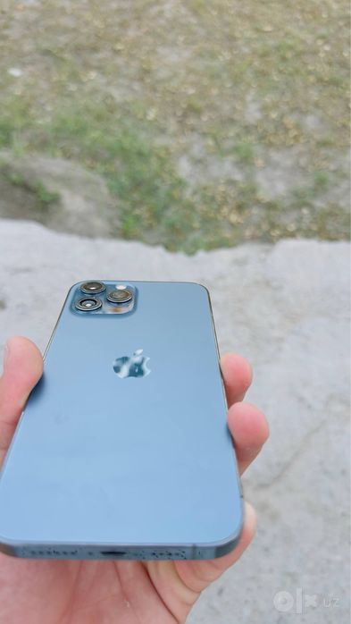 Iphone 12 pro max srocno pul zarur