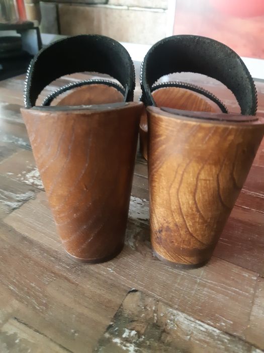 Saboti piele de vara