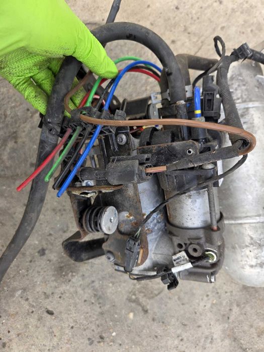 Compresor perne aer BMW seria 7 G11 G12 cod 6861882