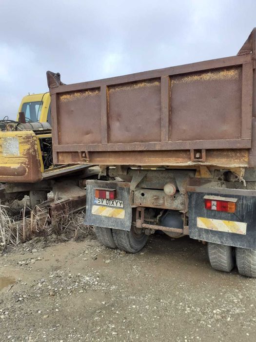 STEYR 6 x 6  basculabila