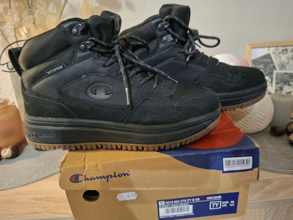Зимни боти Champion