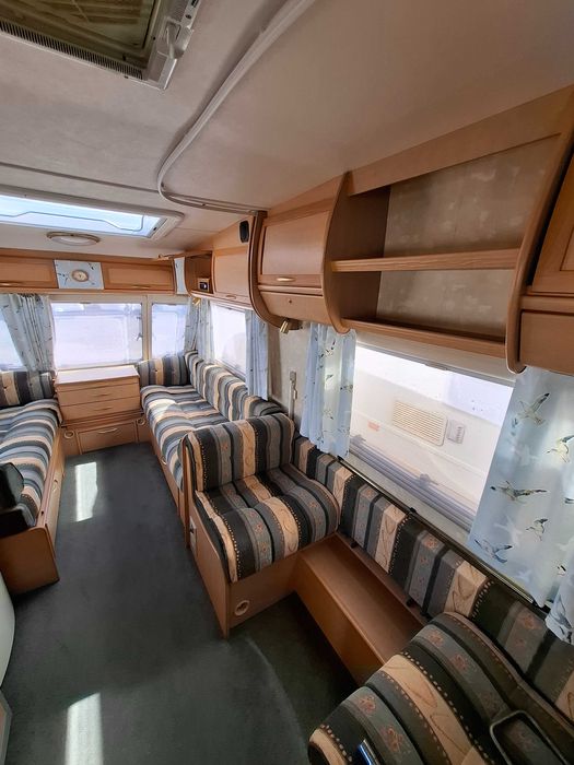 Rulotă ABBEY Vogue GTS 416 2003 cu 4 locuri de dormit cu cort si motor mover