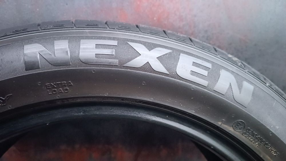 235/50/18 Nexen .