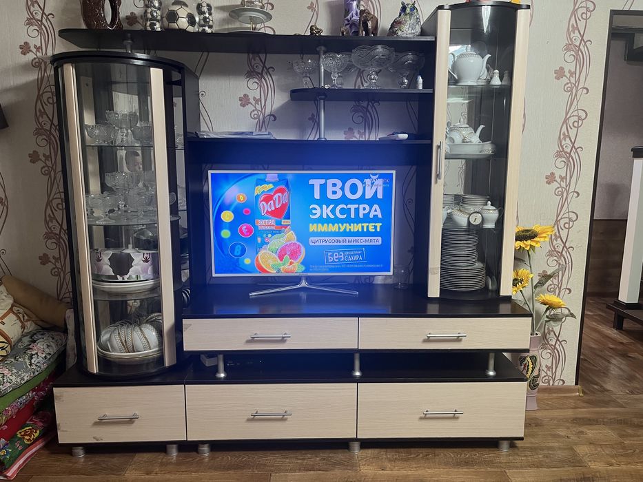 Продам шкаф горка
