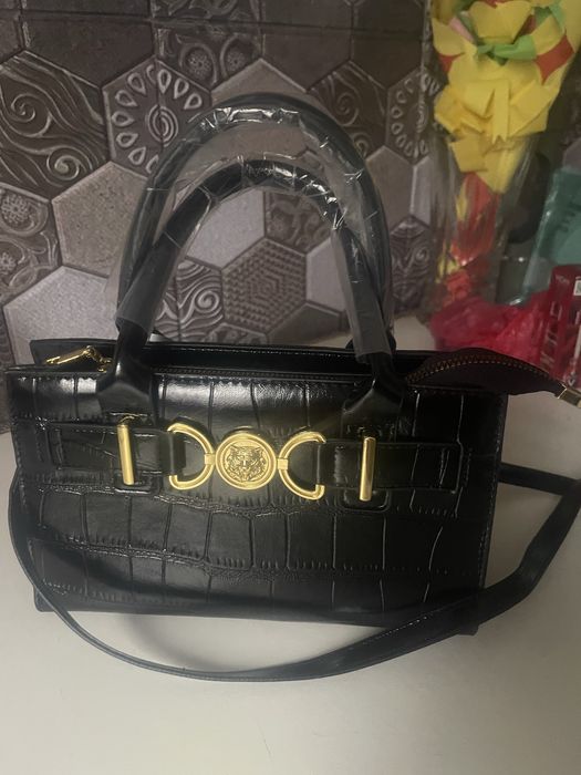 Geanta din piele,model inspirat din Versage Medusa