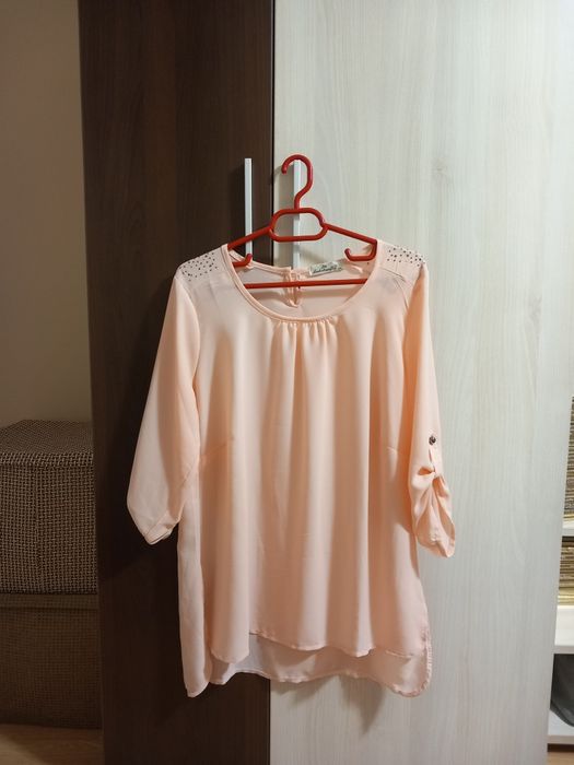 Bluze/ Camasi dama, 10 lei bucata