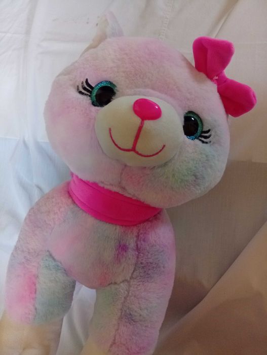 Pisică de pluș mare