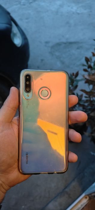 Huawei p30 lite și Motorola g8 power