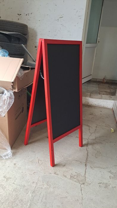 Черни дъски за реклама в магазинии