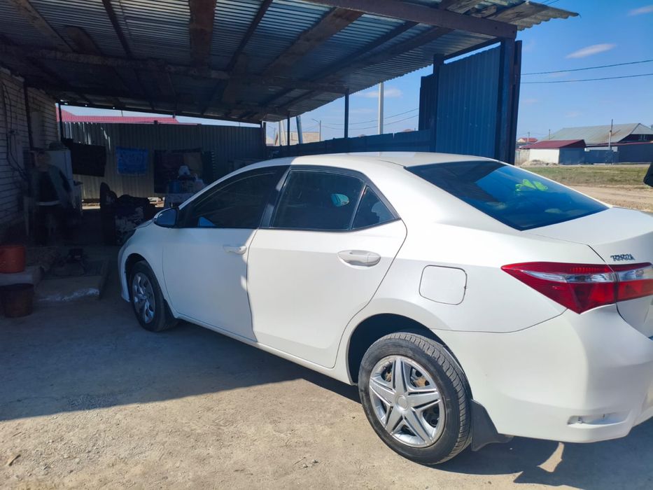 Toyota Corolla сатылыды.