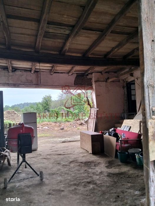 Casa spatioasa | 1500 mp teren - Ticvaniu Mare CS
