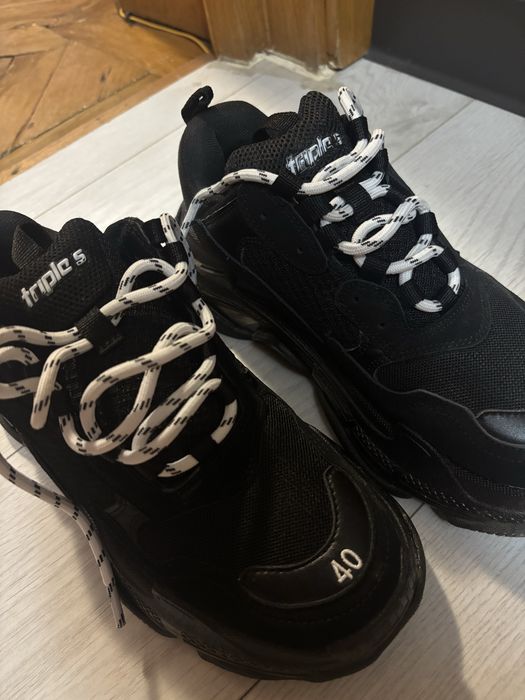 Balenciaga triple S