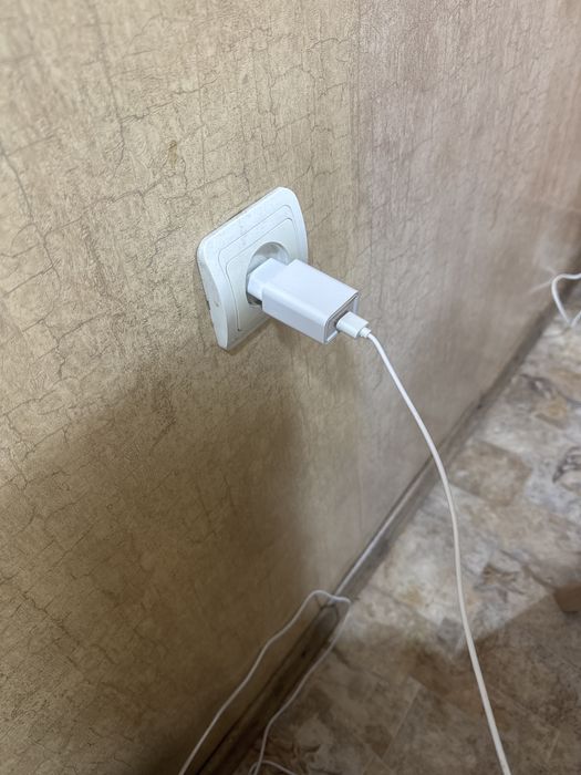 Лампа настольная для маникюра