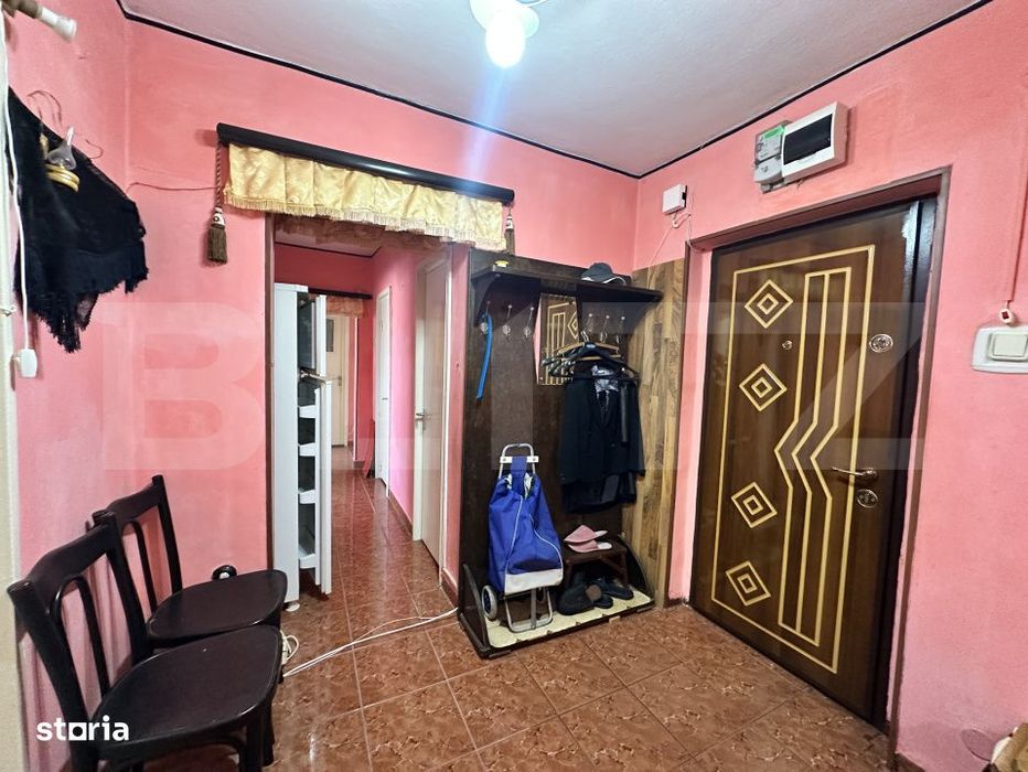 Apartament 3 camere, 66 mp, zona Piata - Valea Rosie
