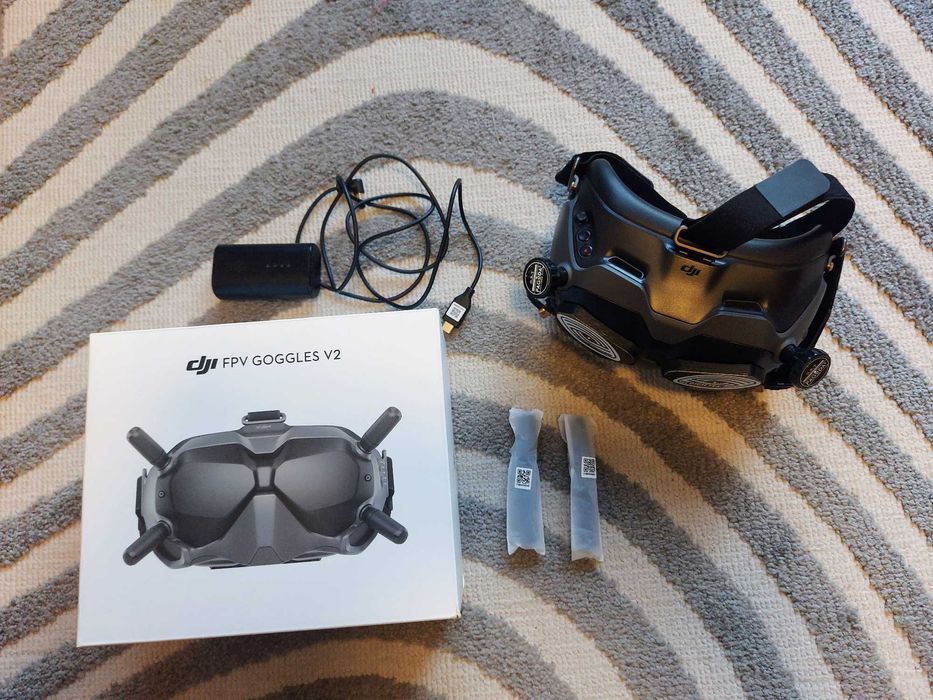 DJI FPV googles V2 with custom antennas
