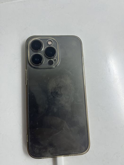 Продам айфон 13 про