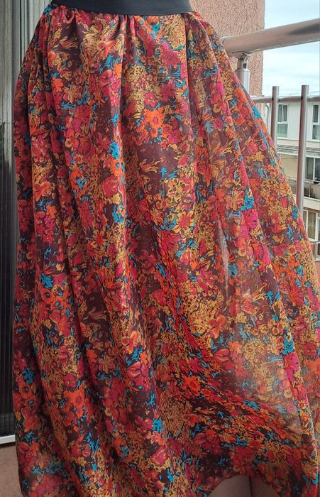 Цветна пола,р-р С/М