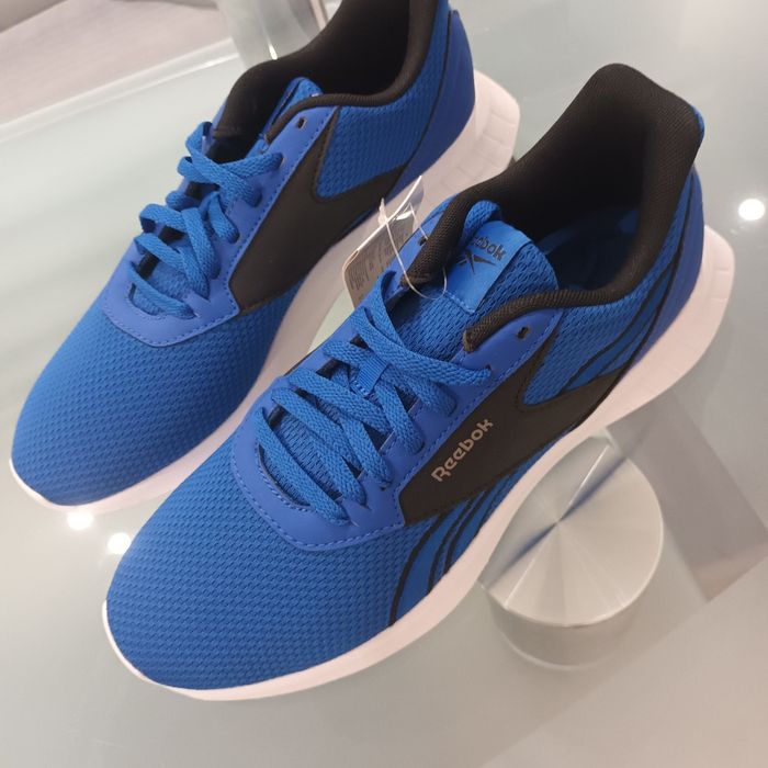 Продавам  маратонки  Reebok  и  Рuma