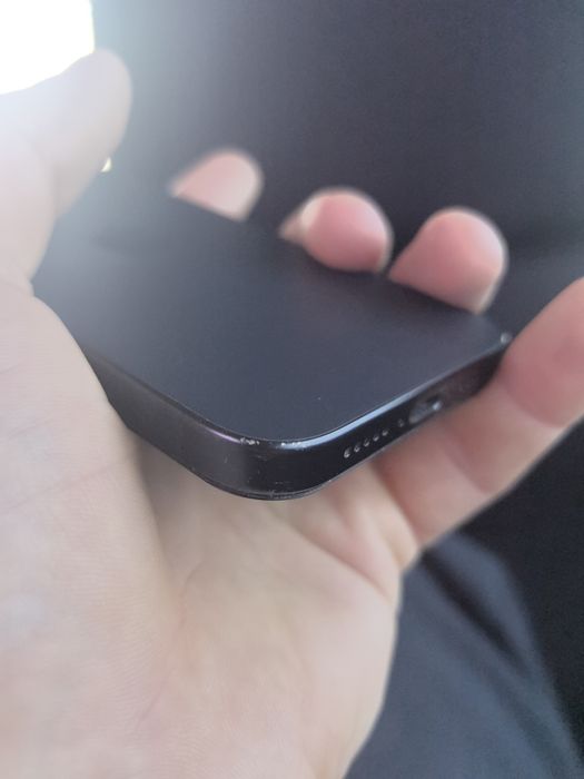 Продам айфоне 15 про срочно